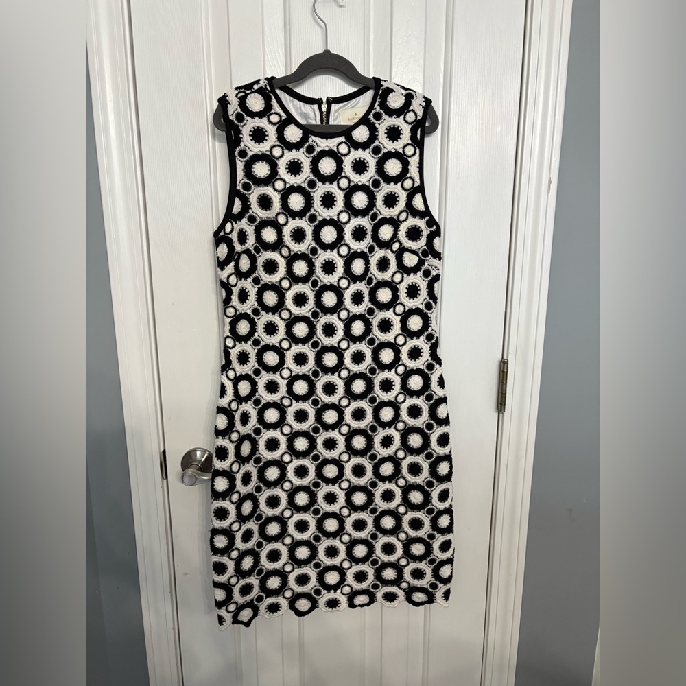Kate Spade Guipure Lace Shift Dress Size 2 Black/White Classic Preppy Classic